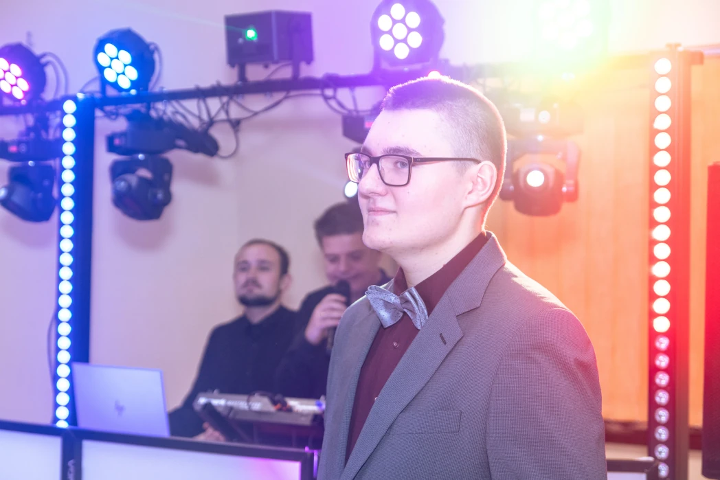 Jubilat na imprezie osiemnastkowej